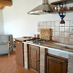 Apartment Santa Maria Del Gallo Apiro