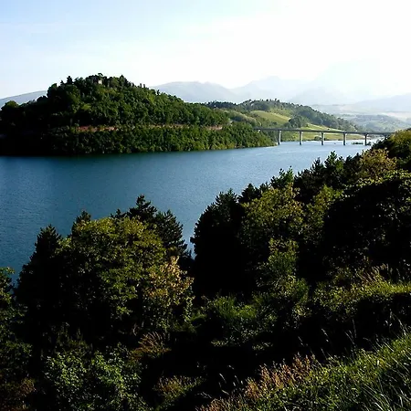 Santa Maria Del Gallo アパート