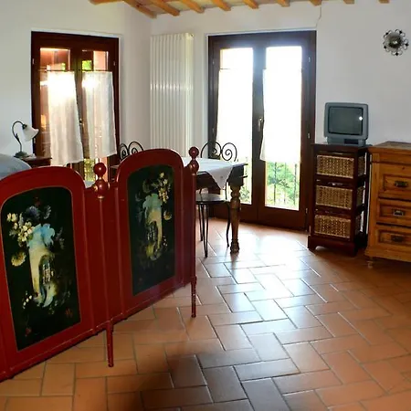 Santa Maria Del Gallo Apartment